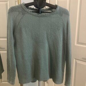 Lucky Brand Green Lightweight Knit Distressed Hem Sweater Size L